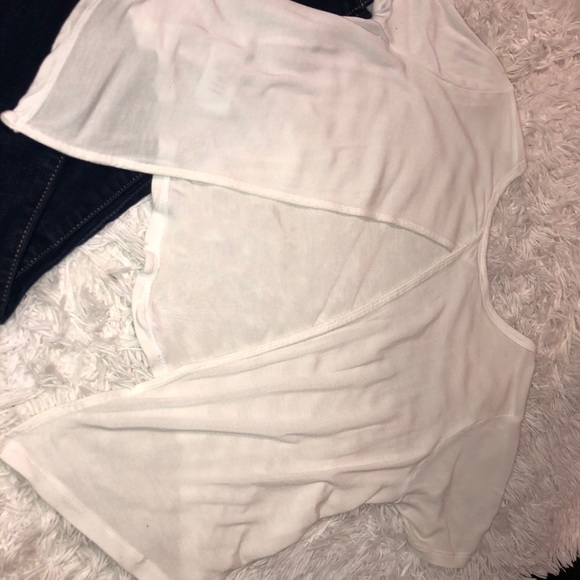 ARITZIA open back short sleeve - Picture 3 of 4